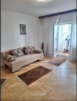 Piata Victoriei (Dr. Felix), ap.2 camere, centrala proprie, bloc 1989,
